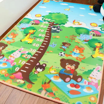 פד צבעוני עם ציורים חמודים לרצפה בשביל התינוק