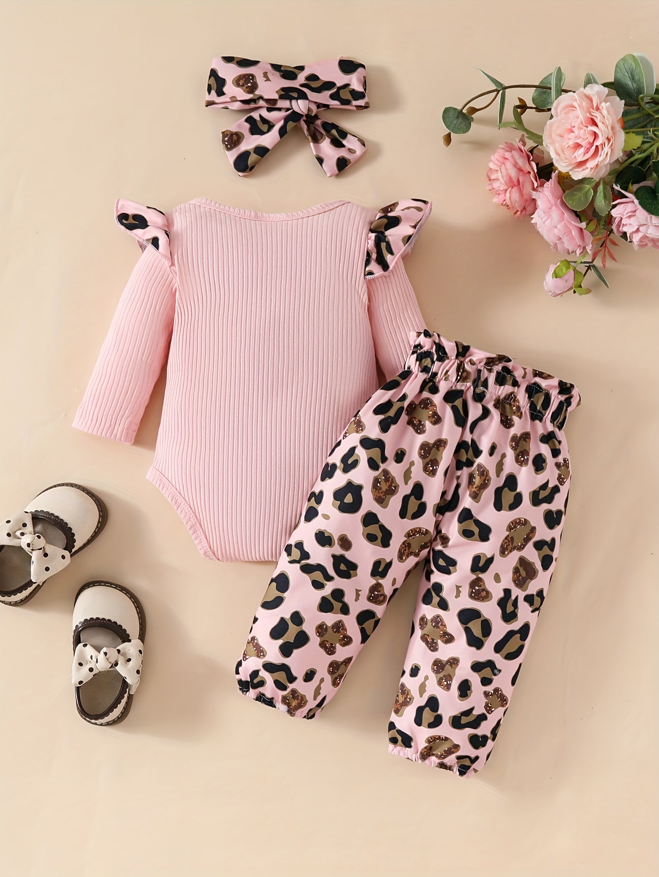 סט שלוש חתיכות מושלם לילדה